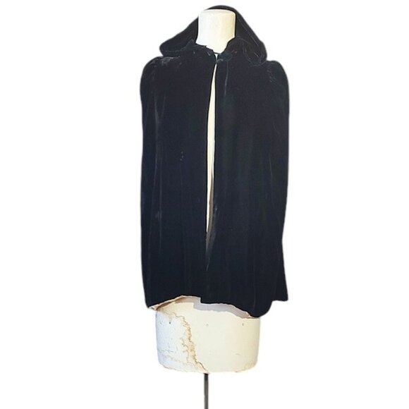 1930s True Deco Vintage Black Real Velvet Shorter Evening Cape With A Hood - Picture 2 of 15
